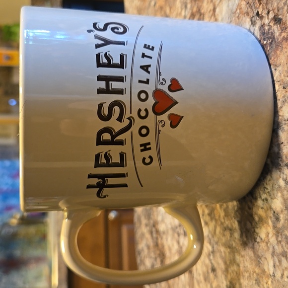 Hershey's Chocolate Official Galerie Mug With Hearts Valentines Day - Picture 3 of 7
